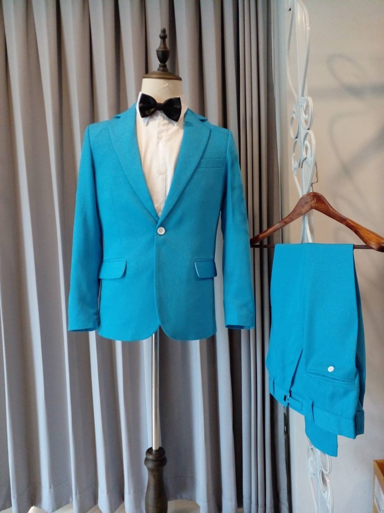 พร้อมเช่า ชุดสูทชาย สีฟ้าสด สไตล์เกาหลี กระดุมเดียว ไม่มีเสื้อกั๊ก