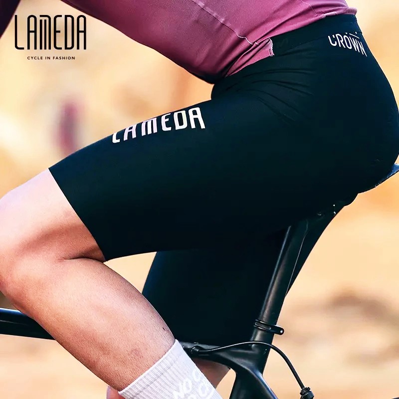 กางเกงจักรยานขาสั้น LAMEDA MEN MINIMAL | สีดำ, น้ำเงินเข้ม ไซส์ S-2XL