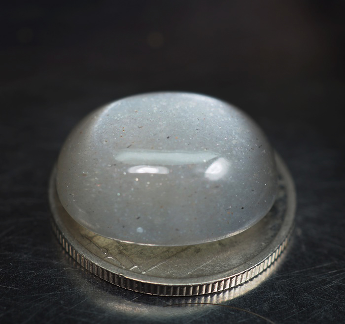 มูนสโตน (Moon Stone) 14.15 กะรัตสีเงิน