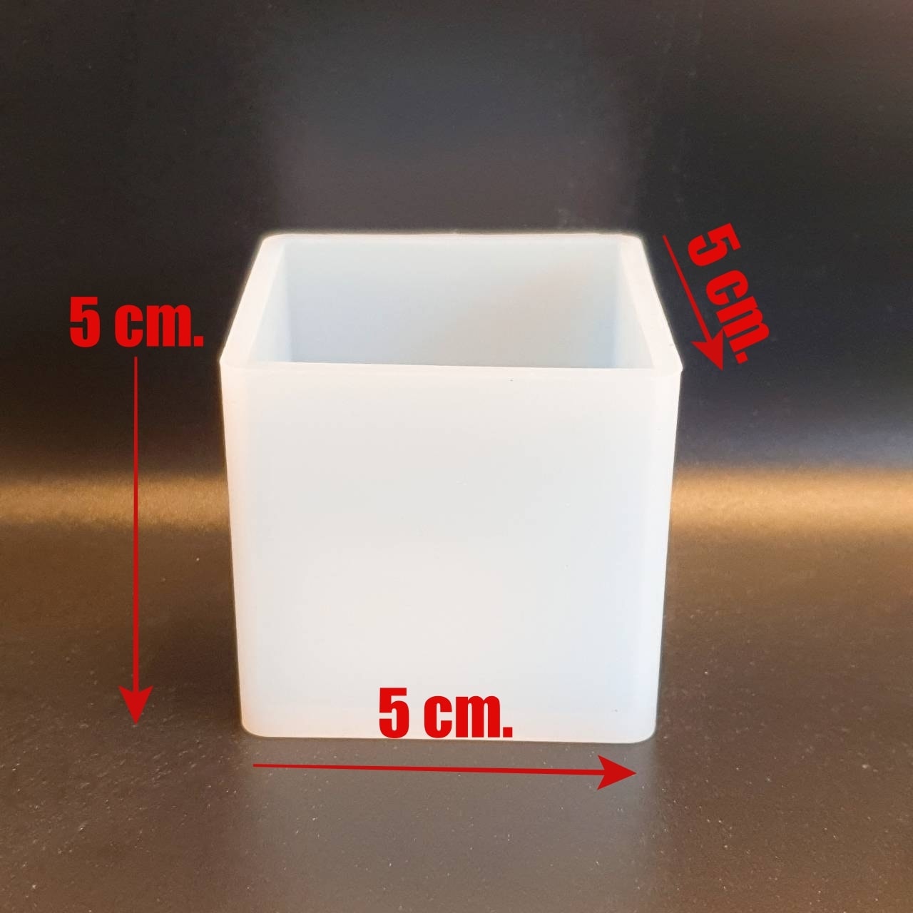 พิมพ์ซิลิโคน ทรงสี่เหลี่ยม ขนาด5x5x5 cm.