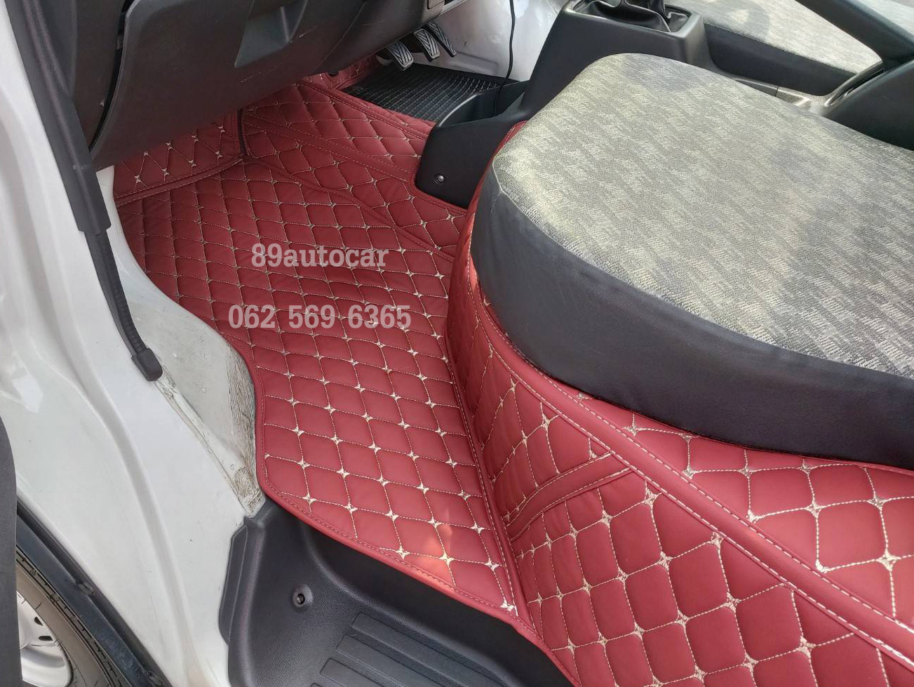 พรมหนัง PU ปูพื้นรถ Suzuki Carry สีแดงไวน์ เต็มคัน