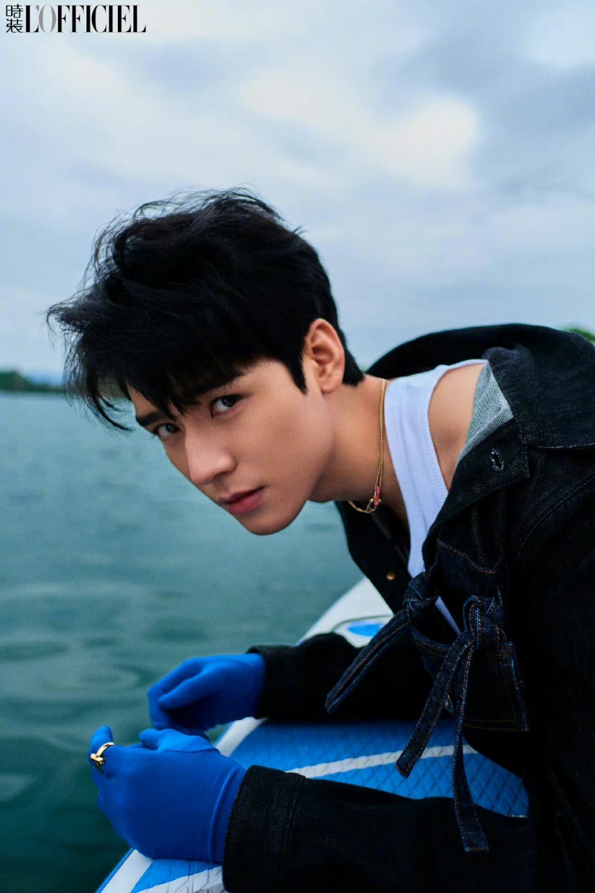 นิตยสาร L'OFFICIEL กงจวิ้น ฉบับเดือน 6/2022
