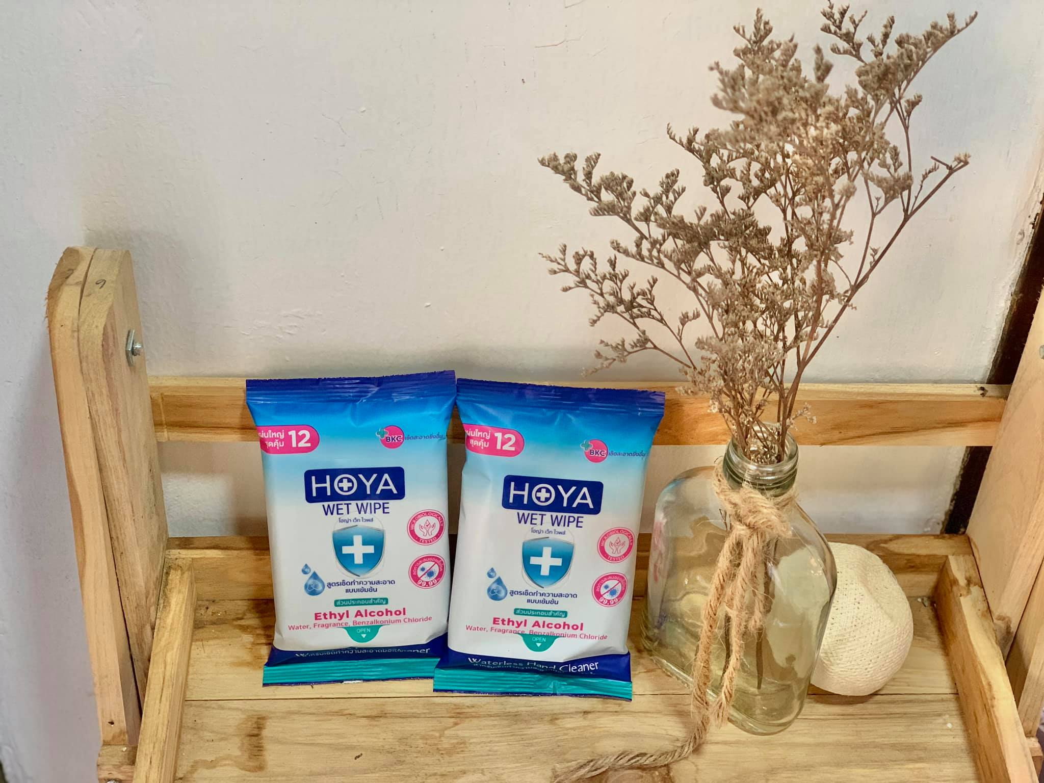 ทิชชู่เปียก โฮญ่า เว็ท ไวพส์ สูตรแอลกอฮล์ 75% 1 ห่อ 12 แผ่น