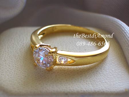 BR047+++แหวนเพชรชู เม็ดเดี่ยวขนาด 30 สต+++ แหวนแบบ Basic ใส่ได้นานไม่เบื่อ วงนี้เพชรไม่ใหญ่ ใส่ติดนิ้วได้เลย แบบเรียบๆ แต่ดูดีค่ะ