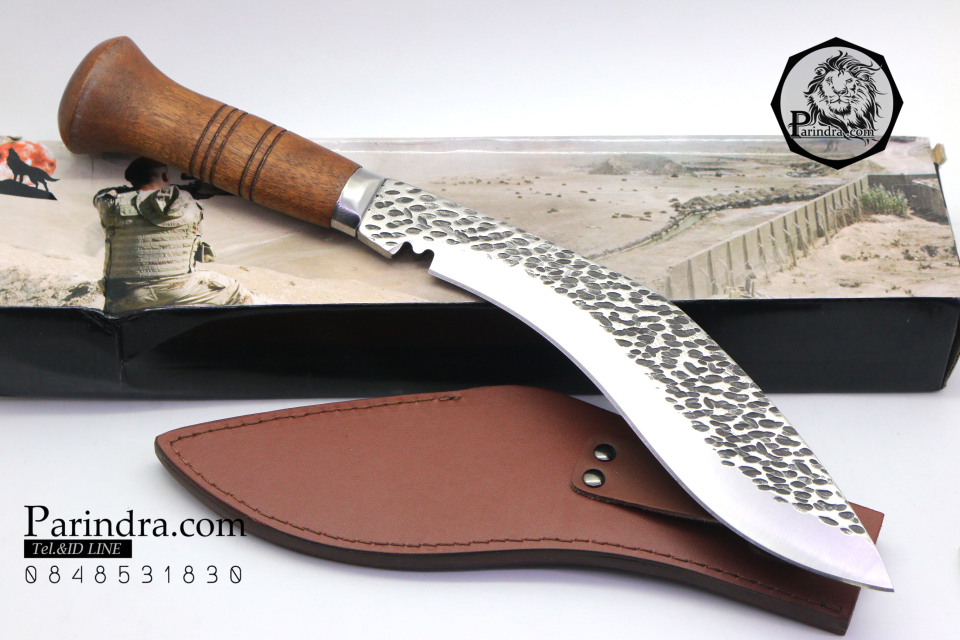 มีดใบตาย มีดเดินป่าทรงกรูข่าลายค้อนตี Kukri ขนาด 14 นิ้ว ด้ามไม้พร้อมปลอกซองหนัง