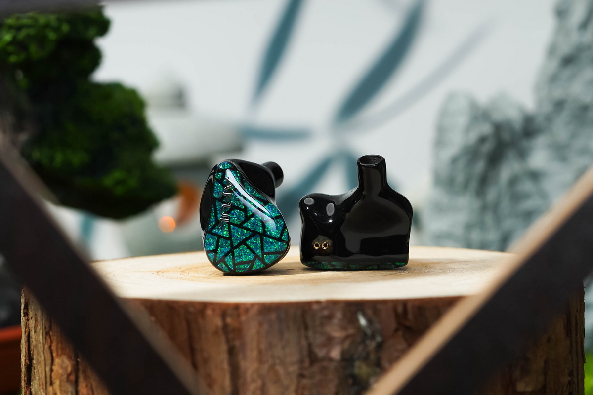 AFUL Performer 5+2 หูฟัง IEMs 7 ไดรเวอร์ 2DD+4BA+1Planar สายชุบเงินถัก8 ประกันศูนย์ไทย