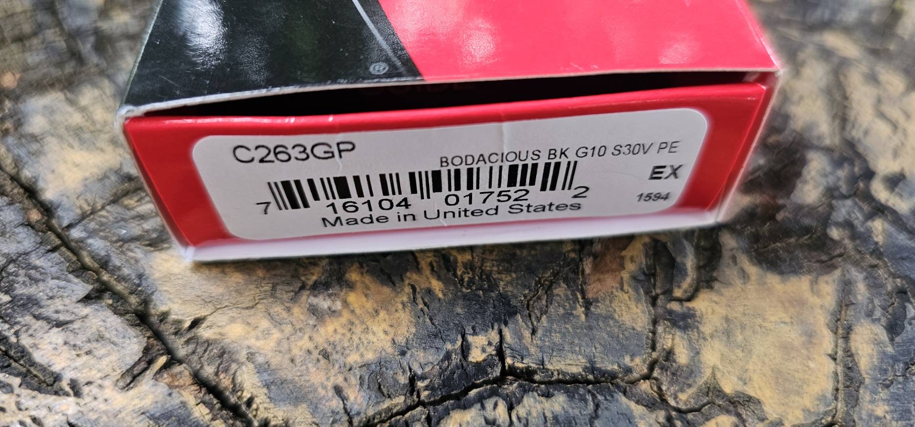 Spyderco Bodacious Compression Lock Knife Black G-10 (3.6" Satin S30V)