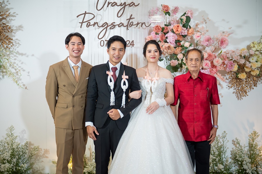 พร้อมเช่า ชุดสูทชาย สูทสีน้ำตาล Coffee Brown กระดุม 2 แถว Double-breasted Suit