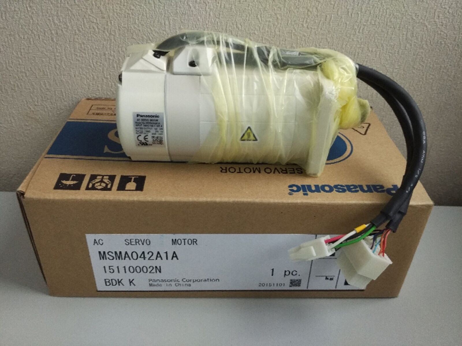 MSMA042A1A SERVO MOTOR " PANASONIC "