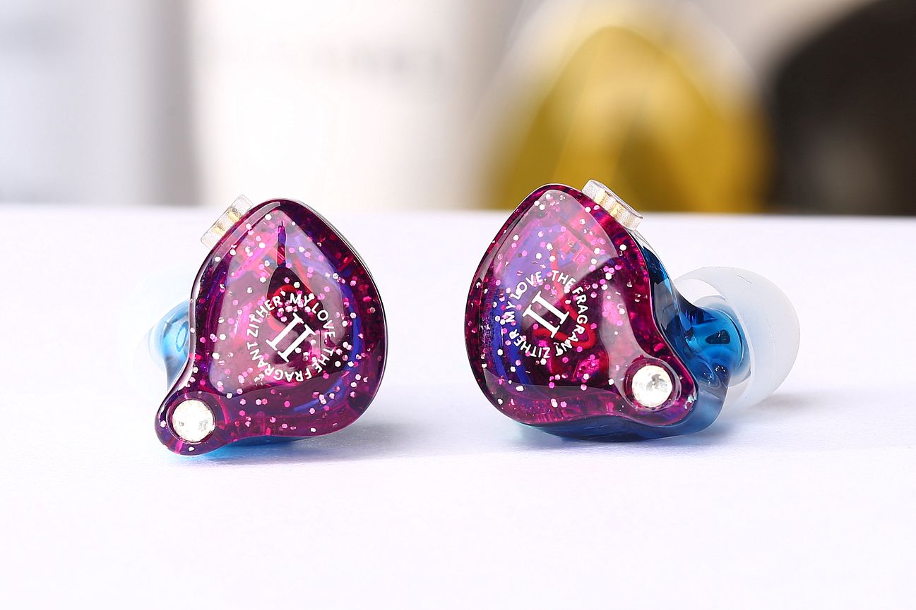 ขายหูฟัง TFZ Mylove II หูฟังอินเอียร์มอนิเตอร์ ถอดสายได้ 2pin ลาย Limited