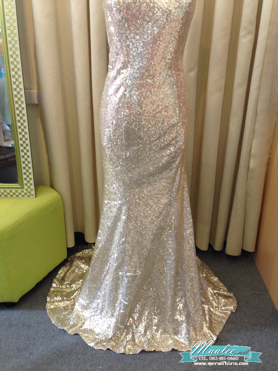 พร้อมส่ง ชุดราตรียาว แบบแขนสั้น ผ้าหลัง สีเทา เนื้อผ้าแต่งเลื่อมทั้งตัว ทรงหางปลา