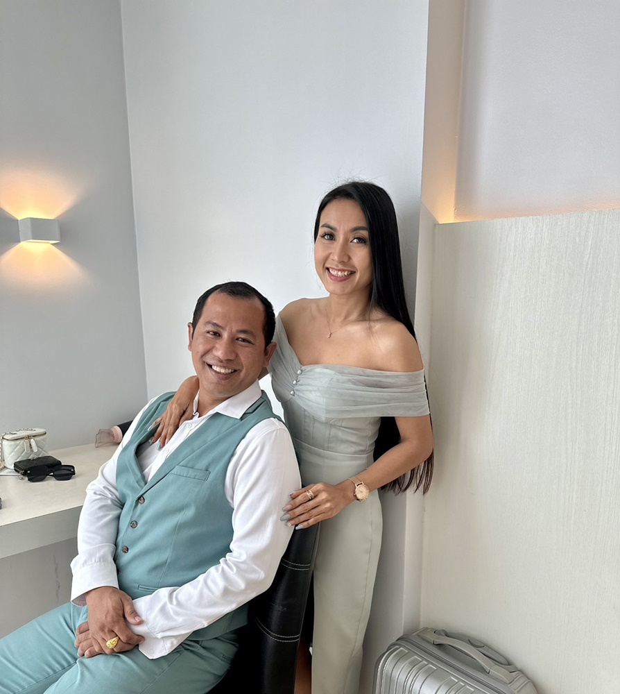 พร้อมเช่า เสื้อสูทชาย สีเขียวมิ้นต์เข้ม สีเขียวพาสเทล Dark Pastel Mint Green (พร้อมเสื้อกั๊ก)