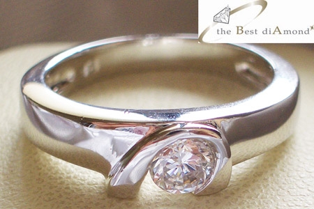 BR026RD แหวนน่ารักๆ ใส่เป็นแหวนคู่รักได้ ทำเป็นรุปเกือกม้า เพชรCZเล็กๆ ขนาด 30 ตัง แต่วิ๊งๆเล่นไฟ ใส่ติดนิ้วได้ทุกโอกาส ใส่ไปเรียน ทำงานได้สบาย