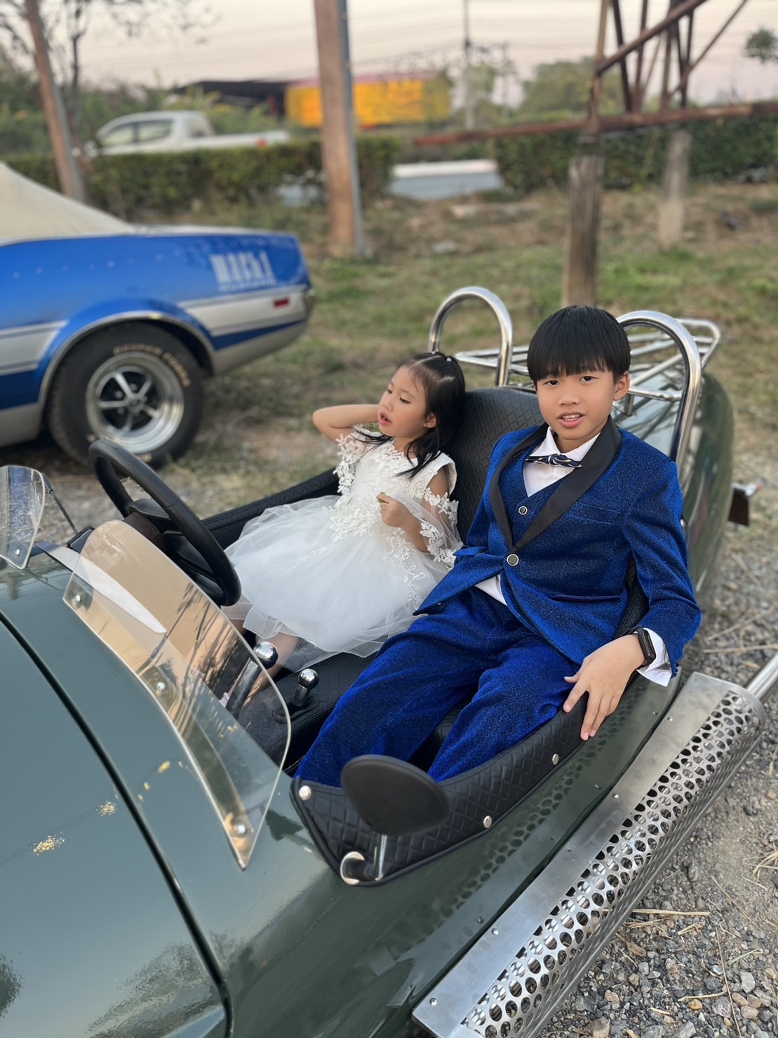 พร้อมเช่า ชุดสูทเด็กชาย สีน้ำเงิน เนื้อกากเพชร แบบหรูหรา (พร้อมเช่าไซส์ 120 , 130 , 150)