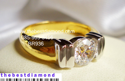 BR936+++แหวนหนีบแบบmodern+++ ดีไซน์เรียบ หรู ใส่ได้นานๆแบบนี้ใส่ได้ทั้งหญิงและชายเลยค่ะ เพชรตรงกลางใช้เพชรขนาด 50 สต(5.2มม) ฝังแบบหนีบไม่เกี่ยวเสื้อ