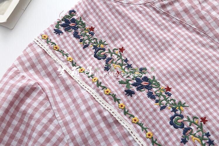 เสื้อผ้าฝ้ายลายสก็อตลายปัก