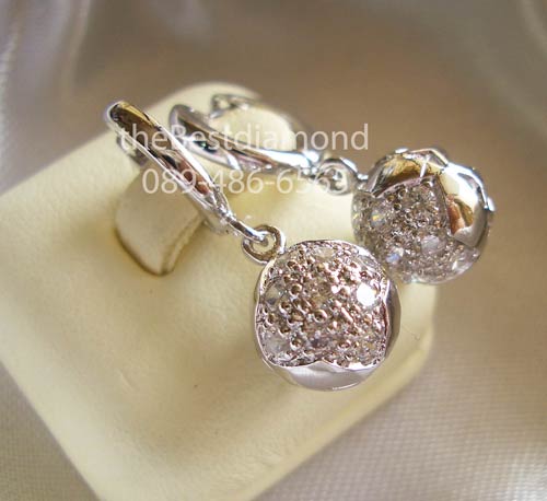 BE504RD+++ต่างหูเพชร ball+++น่ารักมากๆๆค่ะ design เป็นรูปบอล ห้อยตุ้งติ้ง ฝังเพชรcz แบบจิกไข่ปลา แบบเก๋ไก๋มาก