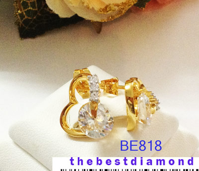 BE818+++ต่างหูหัวใจมีแต่เธอ=== น่ารักสุดๆๆ เพชรวิ๊งๆๆเล่นไฟดีมากๆๆ แบบทันสมัย เปรี้ยว เก๋ น่ารัก ในแบบเดียวกัน