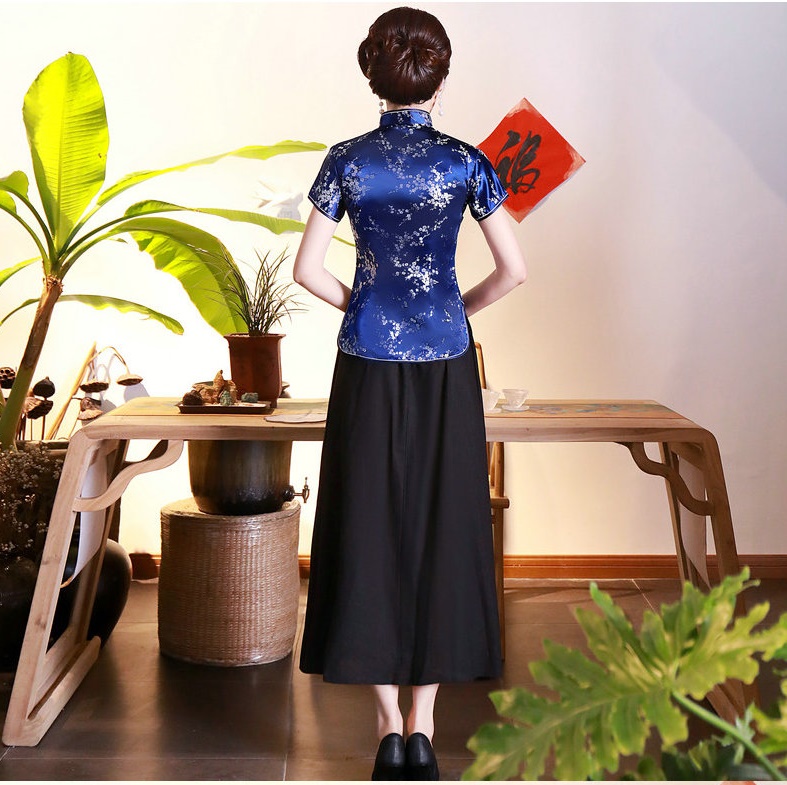 Pre-order เสื้อกี่เพ้า สีน้ำเงิน ลายดอกเหมย ผ้าไหมจีน กุ๊นขอบ ตัดเย็บอย่างดี