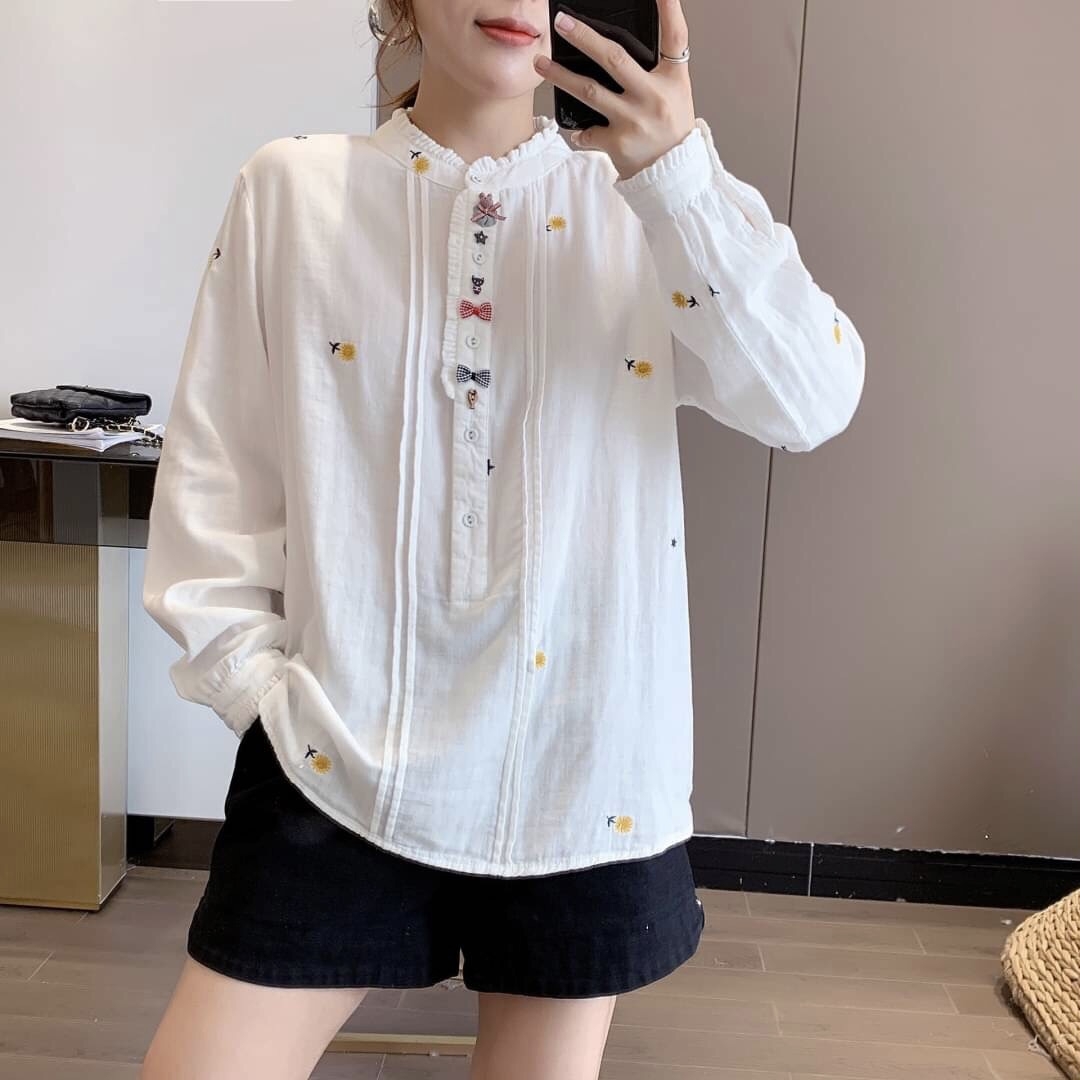 เสื้อผ้าสาลูเนื้อนุ่มปักลาย
