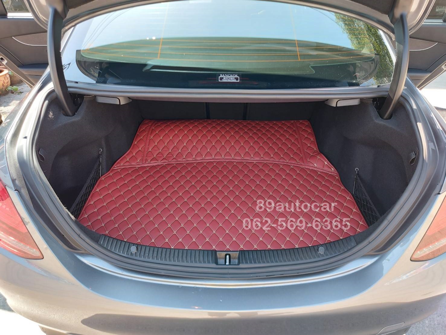 ขายพรมในรถยนต์ Benz C220d W205 ปูพรม7D สีแดงไวน์ +ท้าย + ไวนิลดักฝุ่นสีดำ เข้ารูป