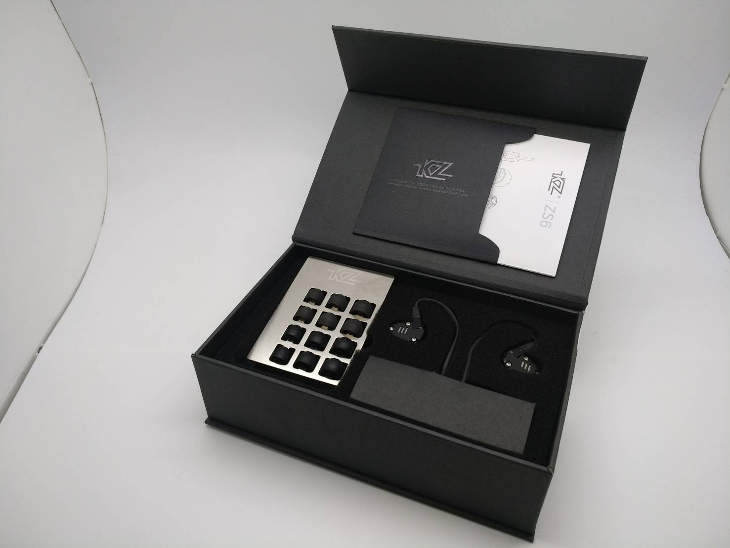 ขาย KZ ZS6 หูฟัง Hybrid 4 ไดร์เวอร์ (2DD 2BA) บอดี้อลูมีเนียม ถอดสายได้