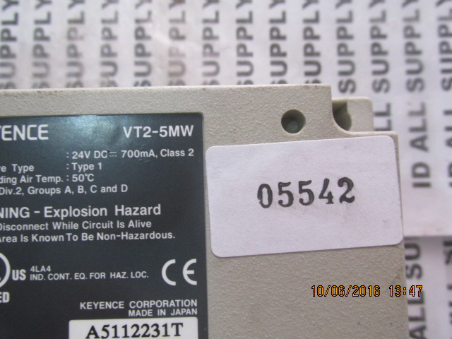 LCD TOUCH SCREEN “ KEYENCE ” รุ่น VT2-5MW