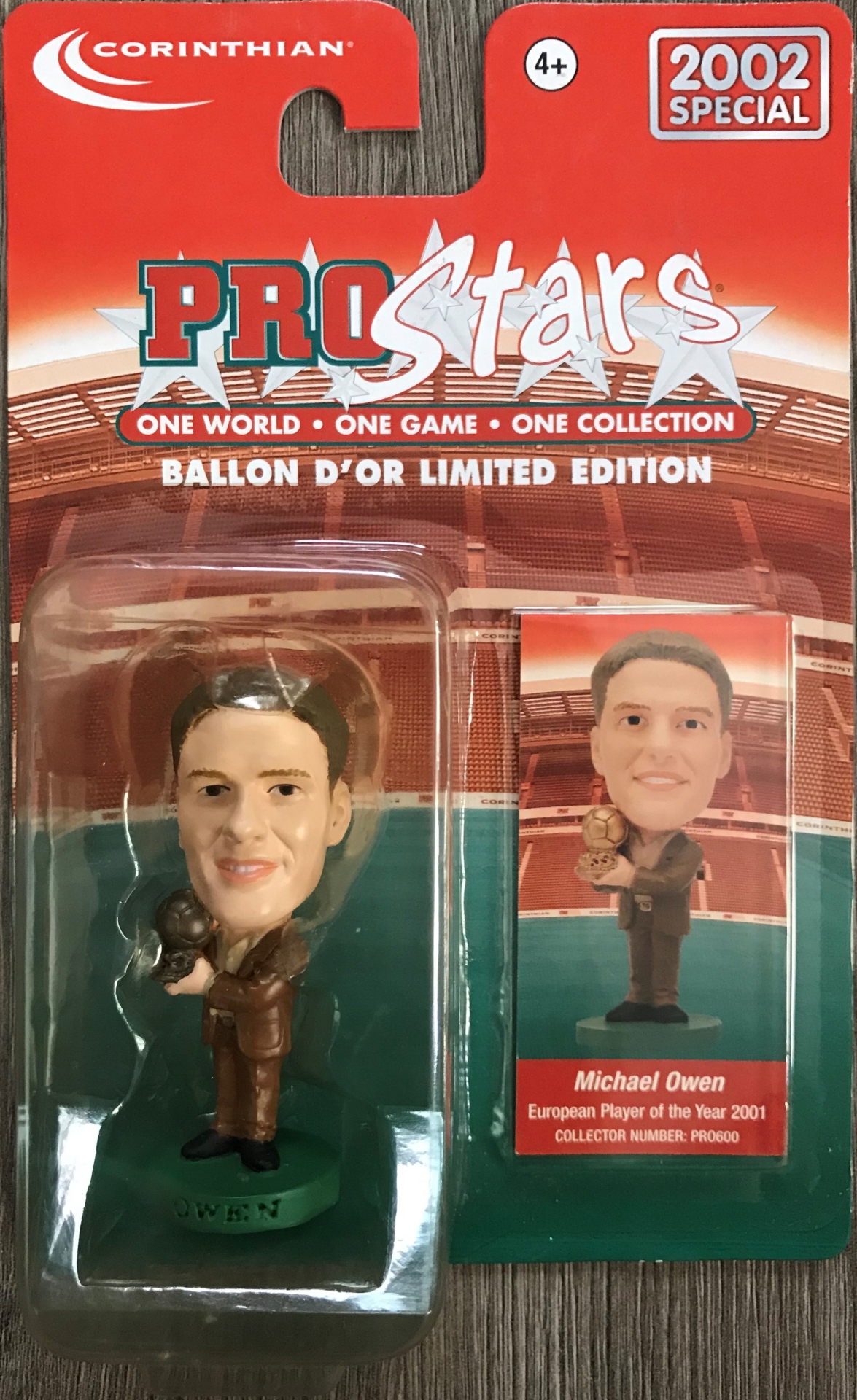 ตุ๊กตาโมเดลนักฟุตบอล ม.โอเว่น สโมสรลิเวอร์พูล โครินเธียน โปรสตาร์ - Ballon d'Or Limited Edition Series ใหม่ / M.OWEN LIVERPOOL Football Club Corinthian ProStars Football Figure - Ballon d'Or Limited Edition Series NEW