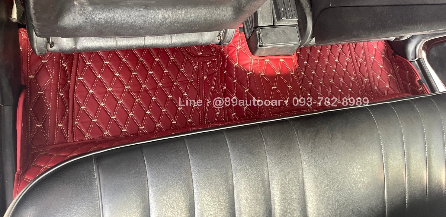 พรมปูพื้นรถยนต์ BMW 318i E30 พรมVVIP ด้ายคู่ สีแดงไวน์ด้ายทอง เต็มคัน