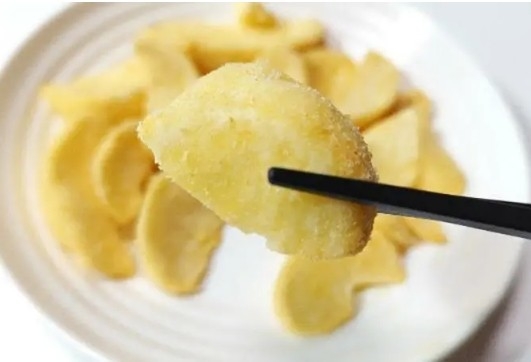 Family Mart Mentaiko Potato Wedge Snack Spicy Cod Roe & Mayonaise Flavor 42g มันฝรั่งใส่กับไข่ปลาเมนไทโกะ