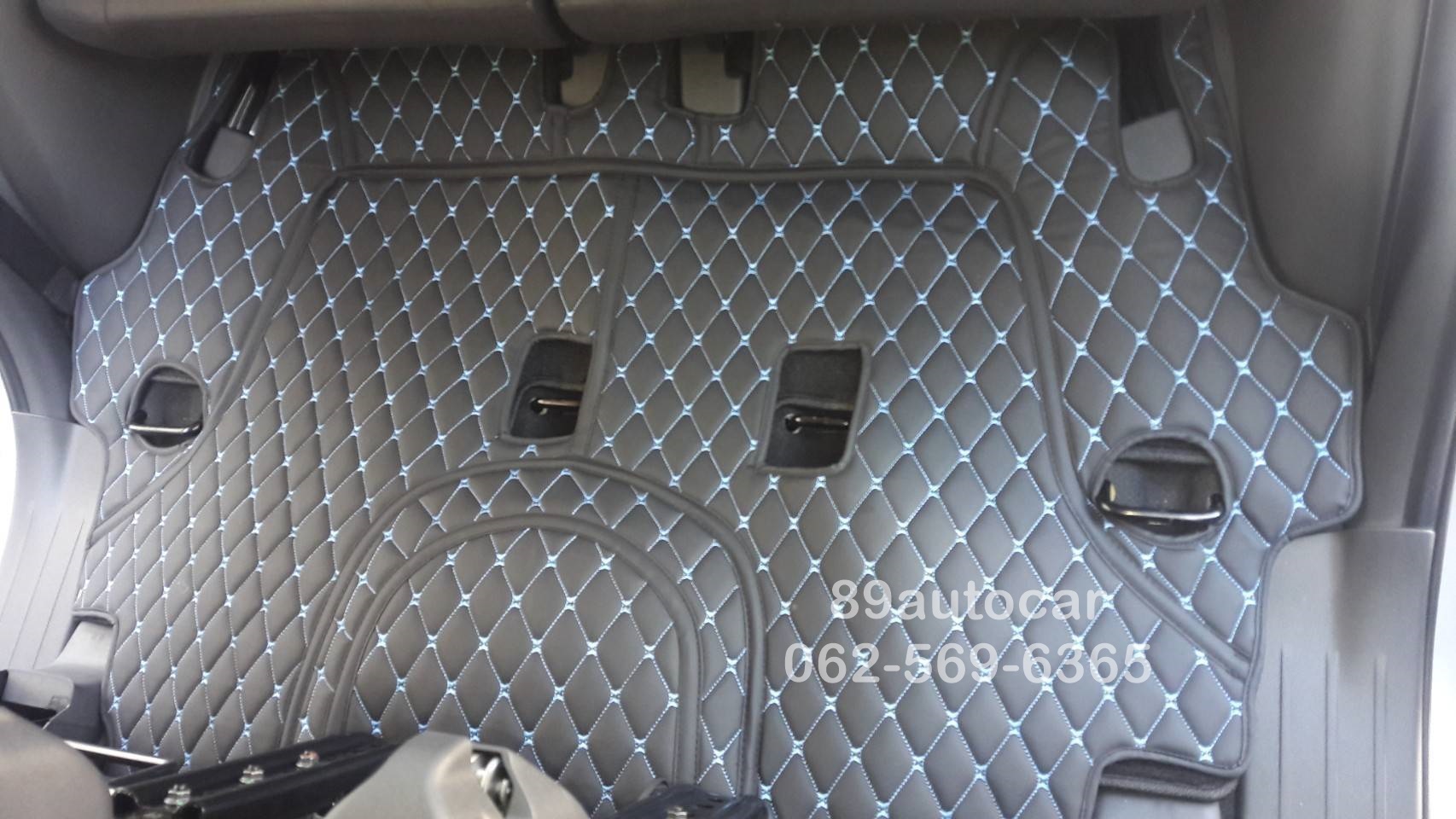 พรมปูพื้นรถยนต์ Mitsubishi Xpander ปูพรม7D สีดำด้ายฟ้า + ดักฝุ่นสีเทา เข้ารูป