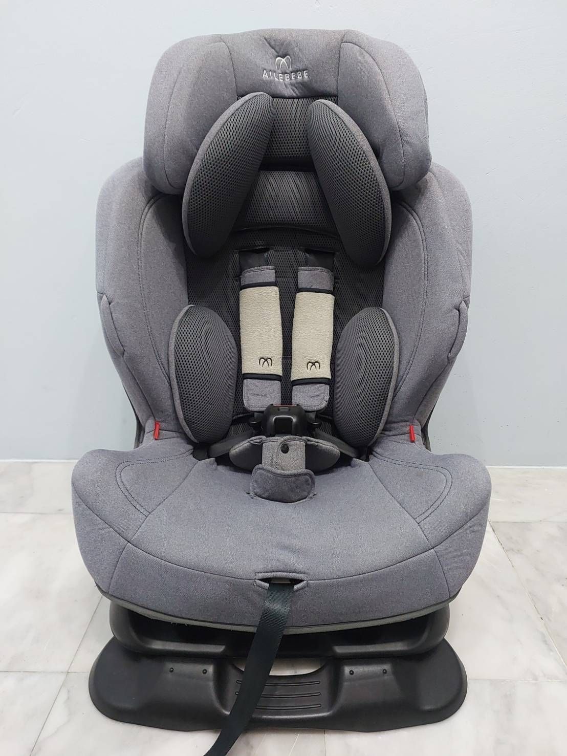 คาร์ซีทสำหรับเด็ก 1-7 ขวบ Ailebebe Swingmoon **มือสอง อะไหล่แท้ ไม่มีตำหนิ ทำความสะอาดฆ่าเชื้อพร้อมใช้งาน**
