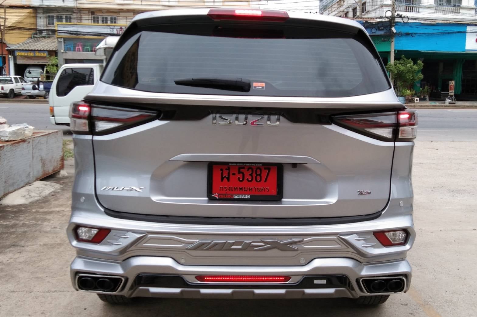 ชุดแต่ง RฺBS : MU-X 2021