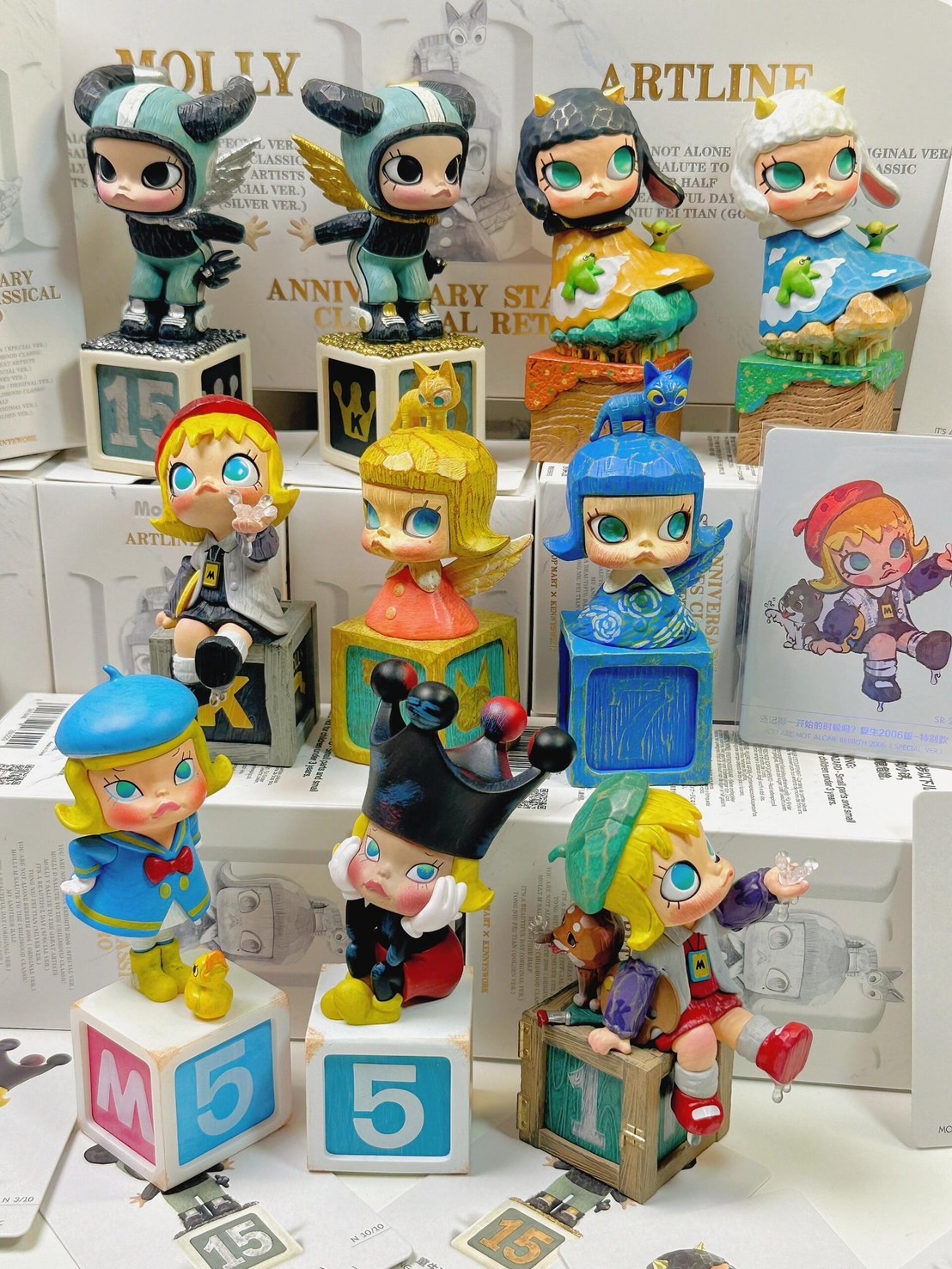 PRE. MOLLY Anniversary Sculpture Classic Returns 2 Series Figures ของแท้ 100% (รอนำเข้า 14-25 วัน)