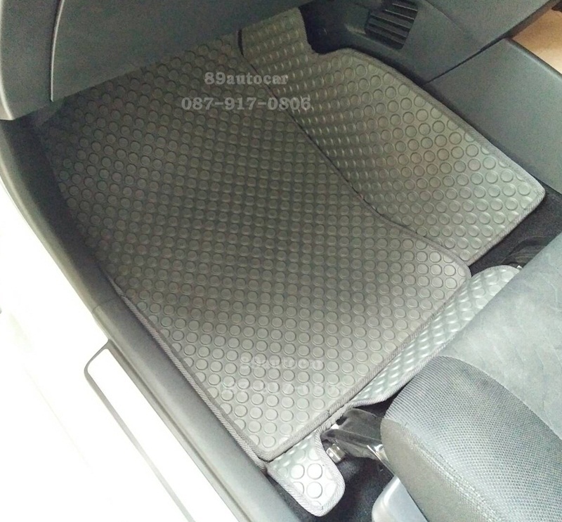 ผ้ายางปูพื้นรถยนต์ Toyota Avanza 2016 กระดุมสีเทาขอบเทา