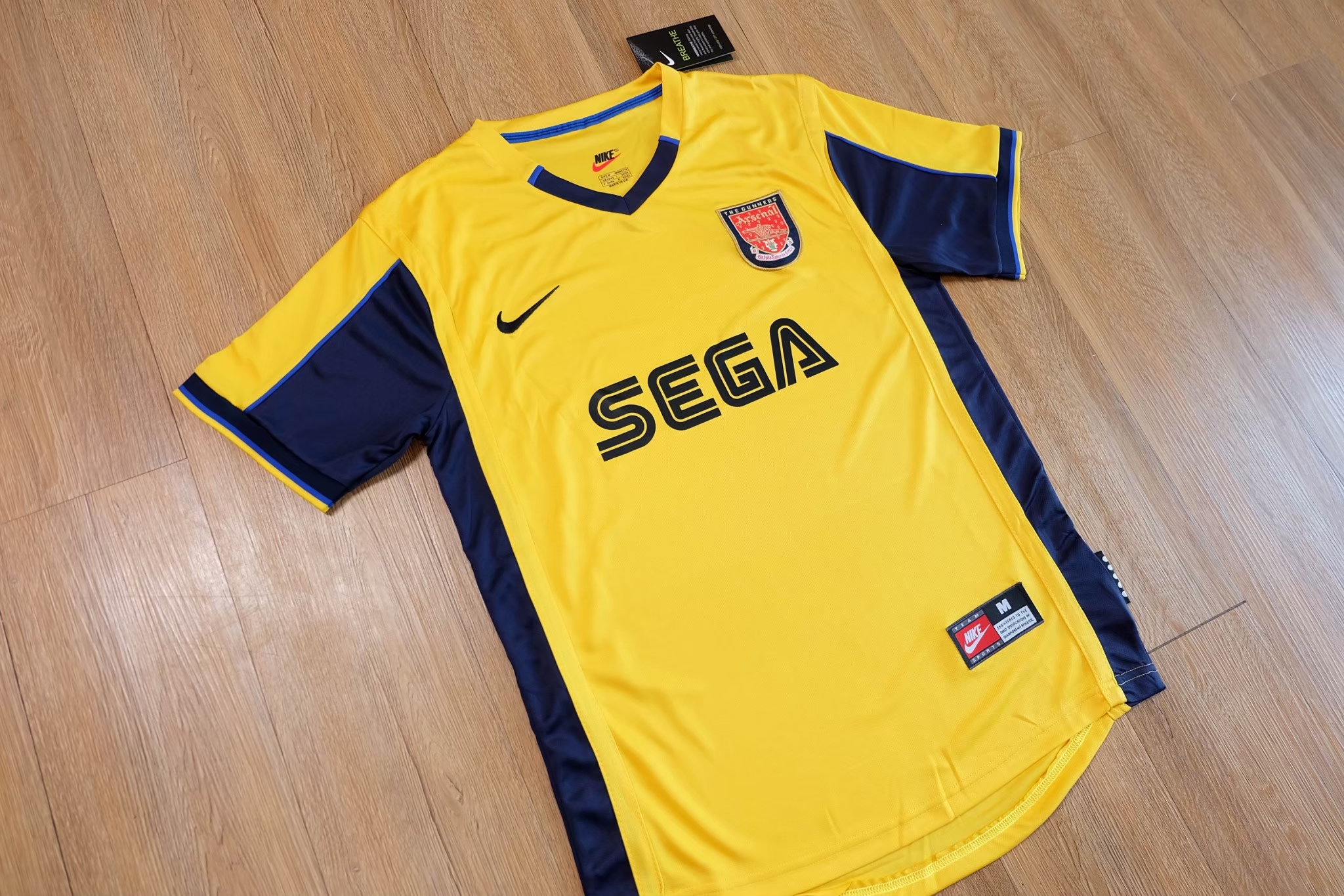 Arsenal 1999/00 Away Vintage Jersey เสื้อฟุตบอลอาร์เซนอลย้อนยุค SEGA