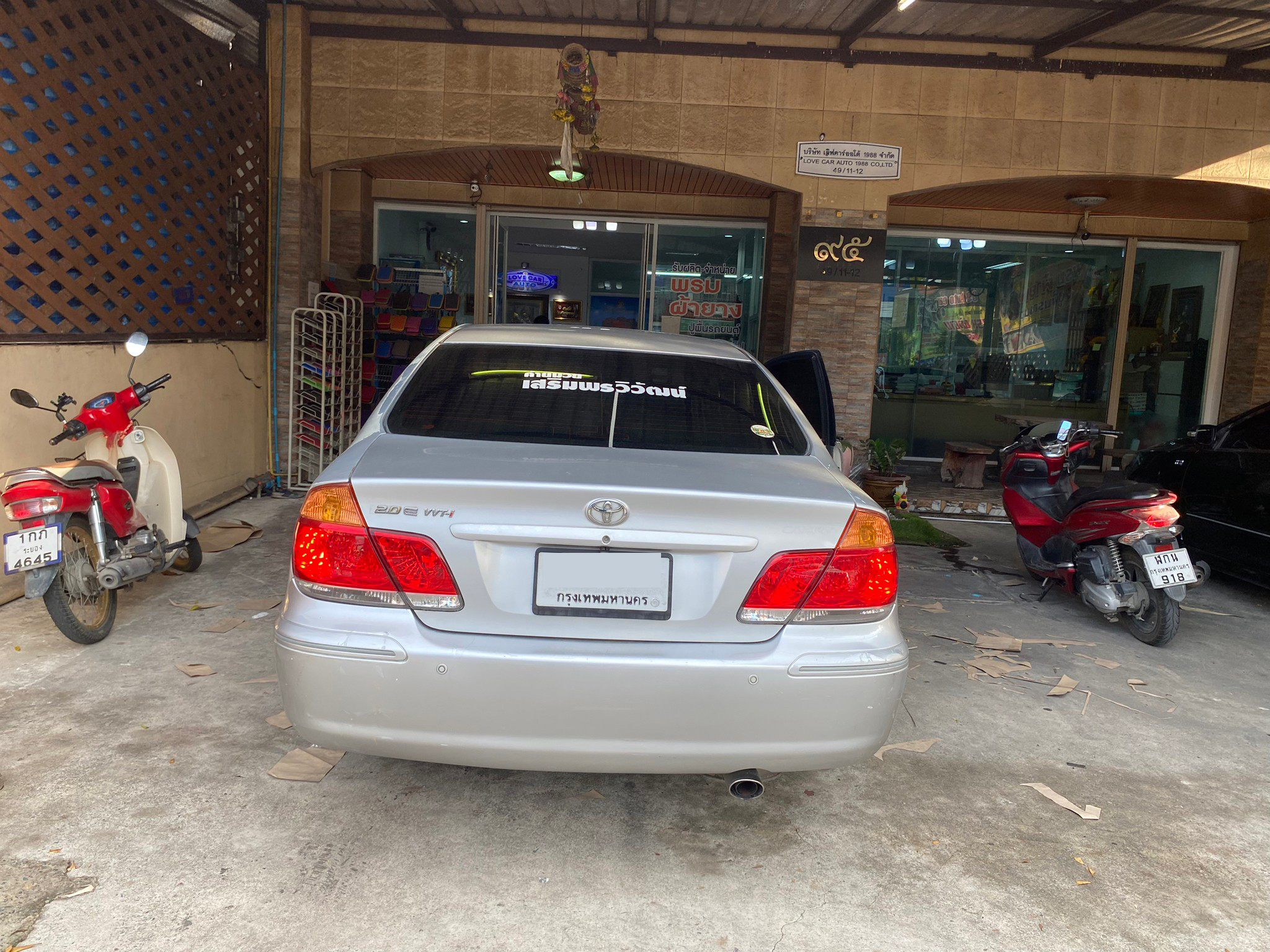 Toyota Camry (โตโยต้า แคมรี่) 2003 โฉมตาเหยี่ยว ปูพรมVVIP สีน้ำตาลเข้มด้ายทอง + ท้ายเก็บของ