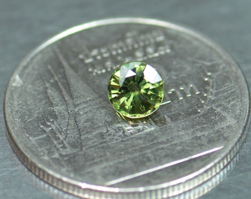 พลอยมรกตบางกะจะ 0.60 กะรัตพลอยไทย