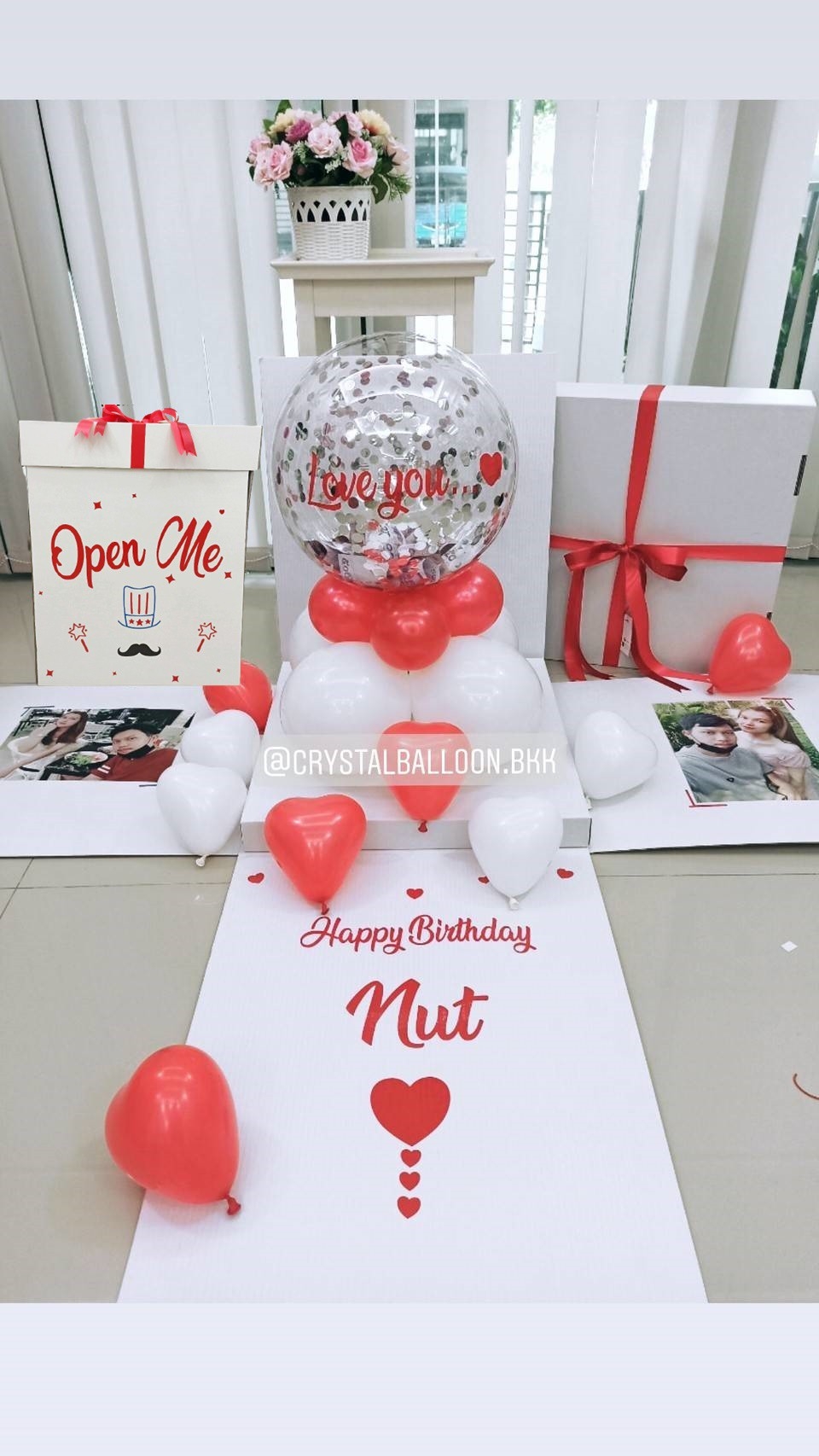 Surprise Box กล่องเซอร์ไพรส์วันเกิด สำหรับสายเปย์ Bubble ตั้งฐาน สามารถใส่เงินได้ โทนสี แดง พร้อมตกแต่ง สามารถใส่รูปได้ 2 ใบ