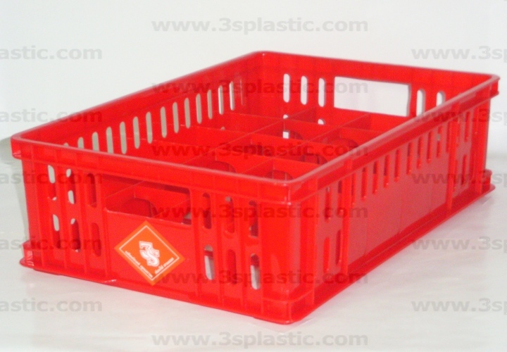 ลังคว่ำแก้ว 24 ช่อง ขนาด 32.5 x 47.5 x 14.5 cm.