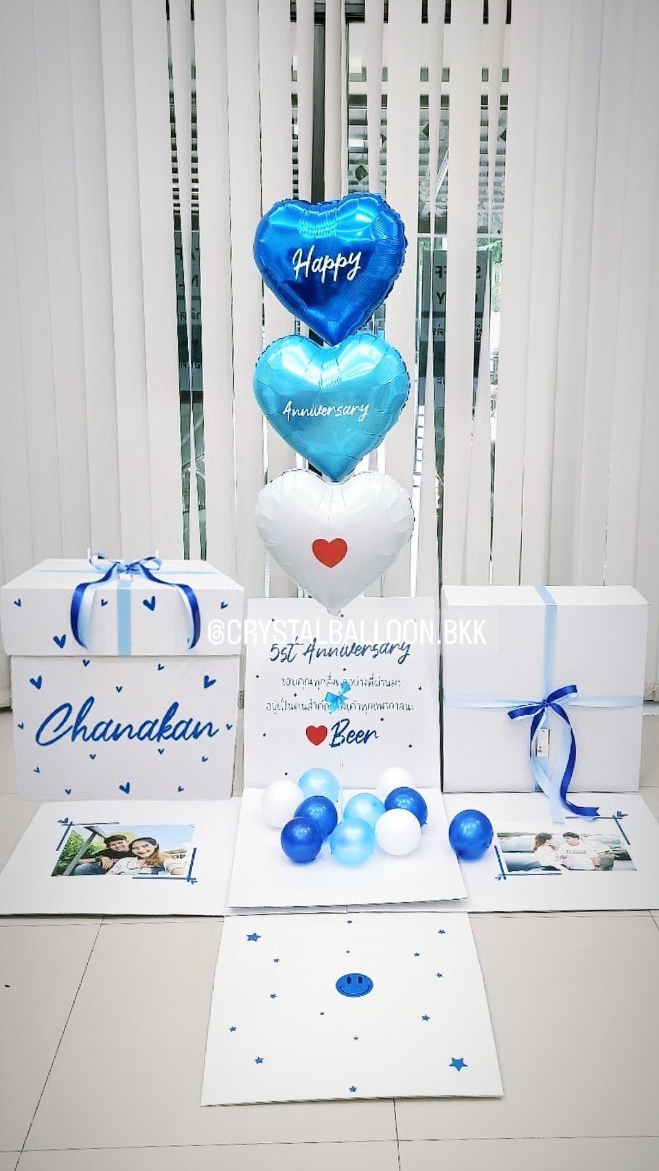 ลูกโป่ง Anniversary Surprise Box ฟอยล์หัวใจ ขนาด 18" 3 ชิ้น พร้อมตกแต่ง สามารถใส่รูปได้ 2 ใบ สามารถเปลี่ยนสีลูกโป่ง/เปลี่ยนข้อความ/เปลี่ยนสี-ฟอยล์ตกแต่งได้