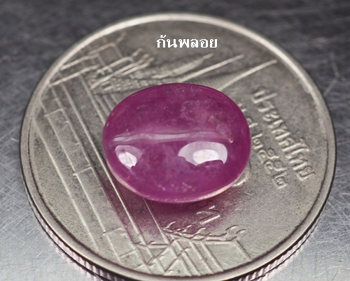 พลอยทับทิมสีชมพูอมแดง 3.60 กะรัตหลังเบี้ย (0805)