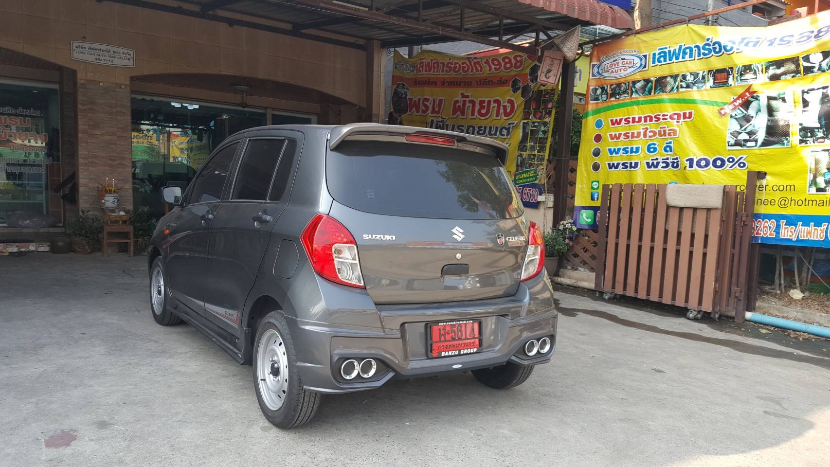 พรมรองเท้าในรถ Suzuki Celerio ปูพรม6D สีกาแฟ เต็มคัน