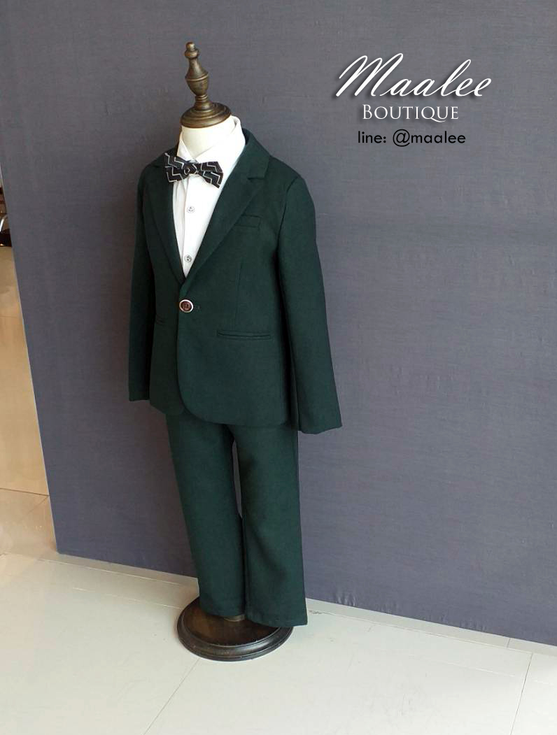 พร้อมเช่า ชุดสูทเด็กชาย สีเขียว เท่ๆแบบสากล **พร้อมเช่าไซส์ 120 ,130 , 140 , 160 **