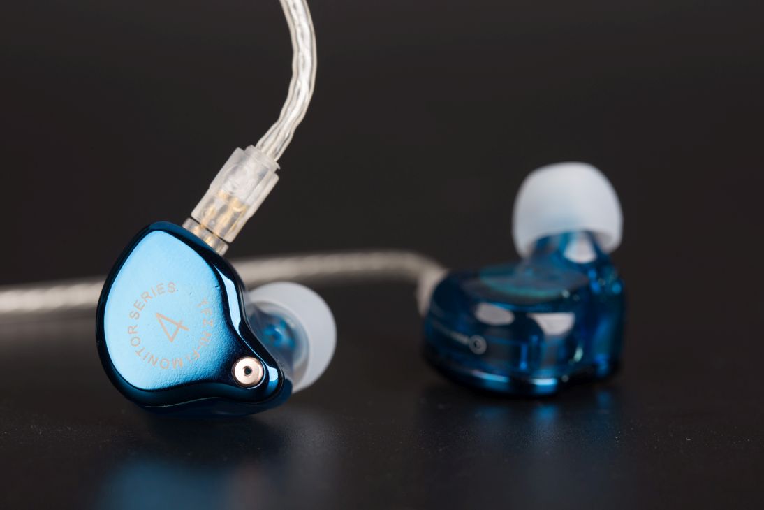 ขายหูฟัง TFZ Series 4 หูฟังแบบไดรเวอร์ Graphene 12mm เสียงร้องหวานขึ้น