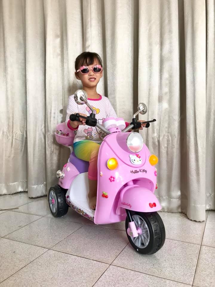 มอเตอร์ไซค์ Hellô Kittÿ 🎀🌈 2 มอเตอร์ แถมฟรีกระเป๋าหลัง งานดี งานสวย