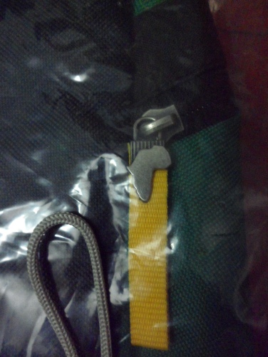 กระเป๋าแบ็คแพ็ค ฟุตบอล ทีมชาติแคเมอรูน - WORLD CUP 2010 ใหม่ / CAMEROON National Football Team Backpack - WORLD CUP 2010 NEW