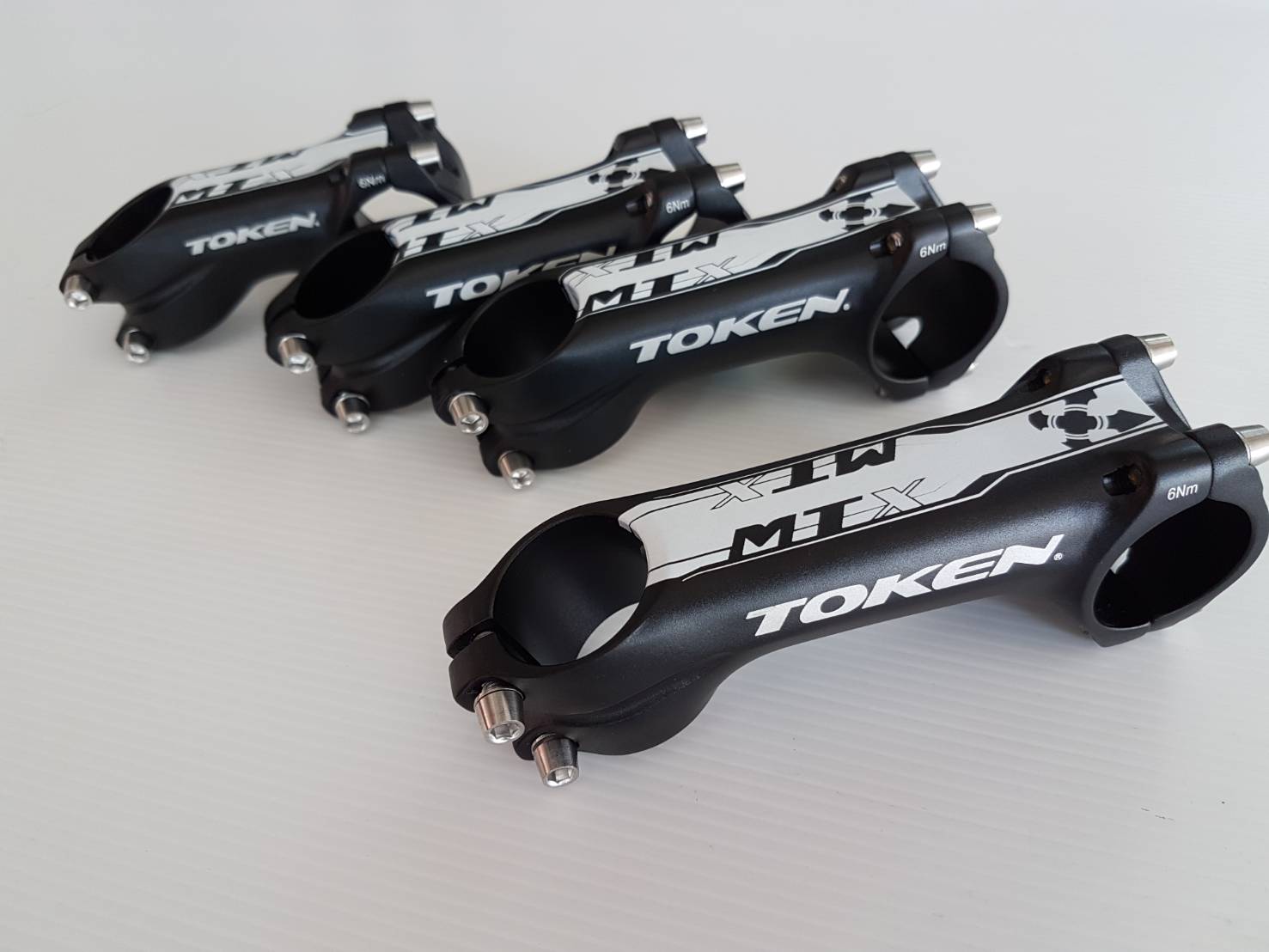 คอแฮนด์ TOKEN ALLOY STEM MTX -20 ,TK9320