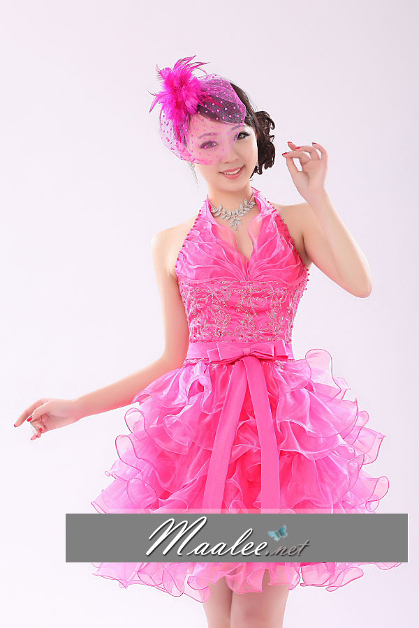 พร้อมเช่า ชุดแฟนซี เช่า 500 ชุดราตรีสั้น สีชมพู Hot Pink คล้องคอ กระโปรงระบาย ทรงฟูสวย