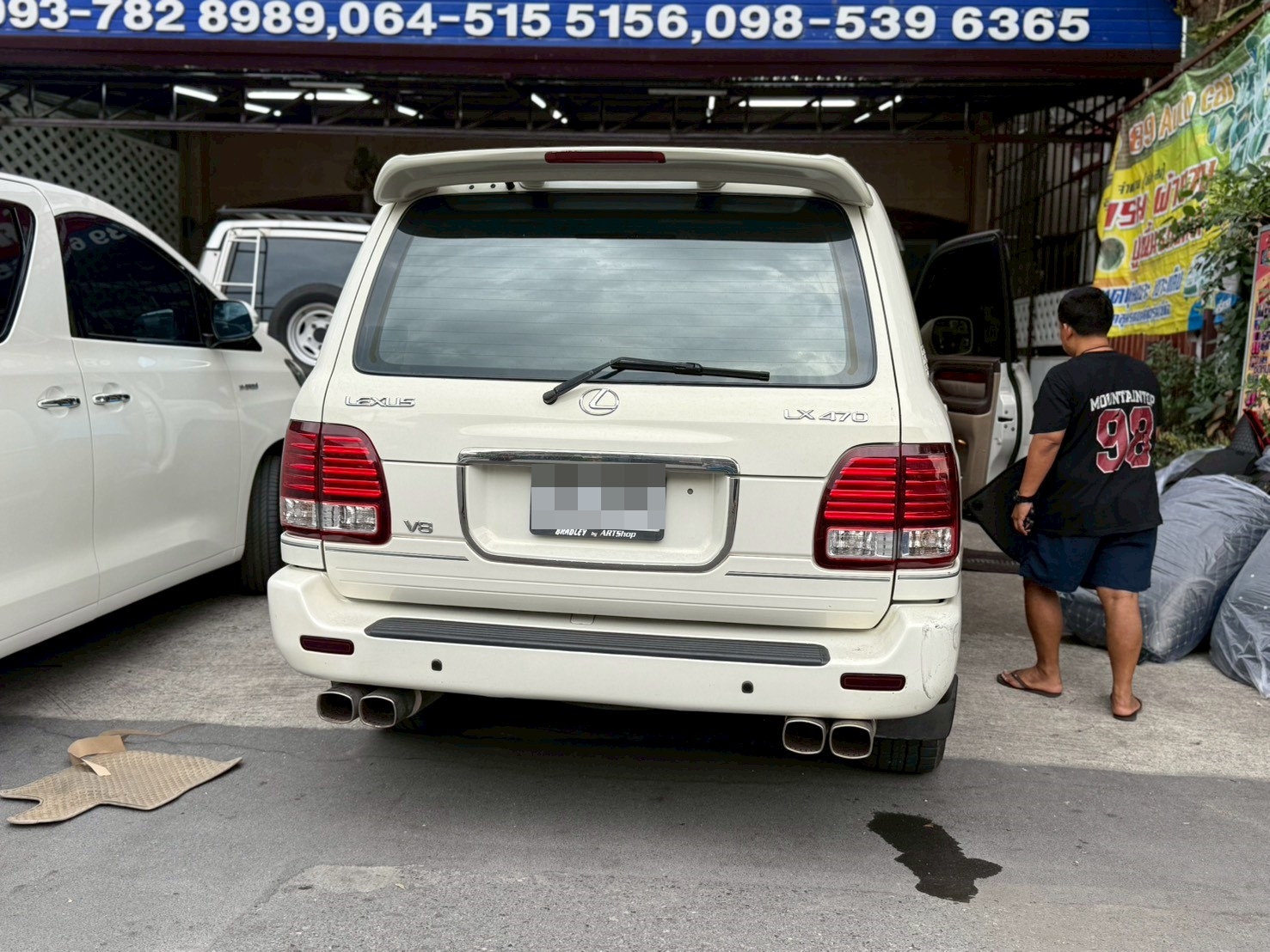 พรมปูพื้นรถยนต์ Lexus LX470 ปูพรม7D สีดำด้ายดำ + ไวนิลสีดำ เข้ารูป